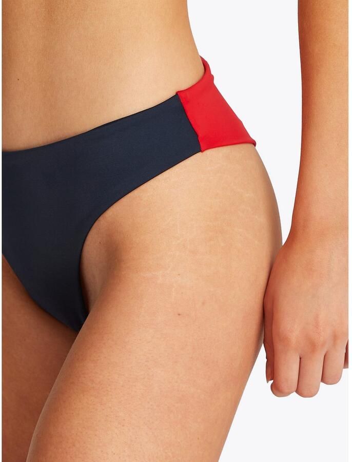 Tommy Hilfiger Swimwear Bikinibroekje BRAZILIAN in modern colorblock-ontwerp