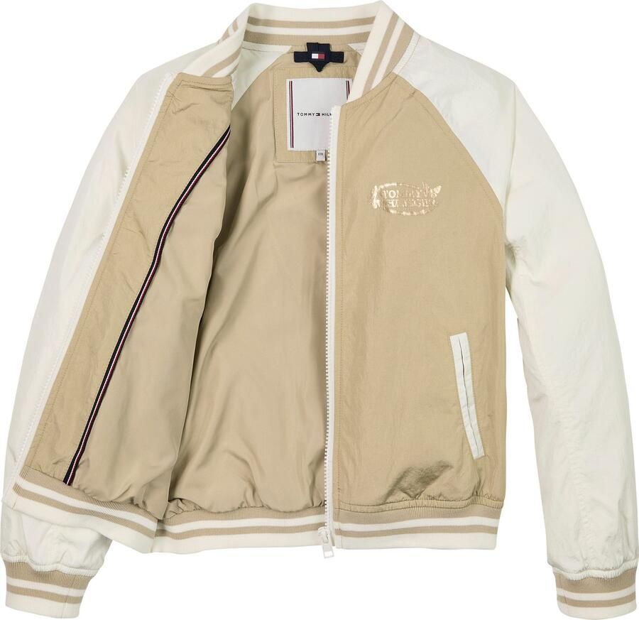 Tommy Hilfiger Blouson BUTTERFLY GRAPHIC BOMBER JACKET voor kinderen tot 16 jaar met glanzende vlinderprint - Foto 3
