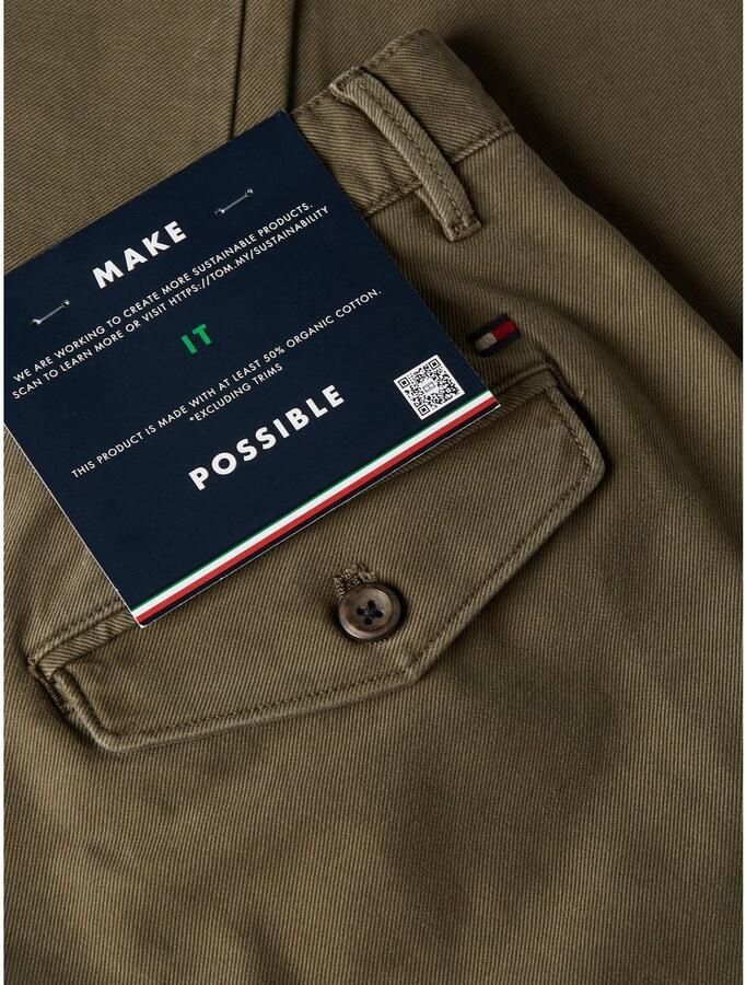 Tommy Hilfiger Chino CHELSEA GABARDINE GMD met logo borduursel op de achterzak