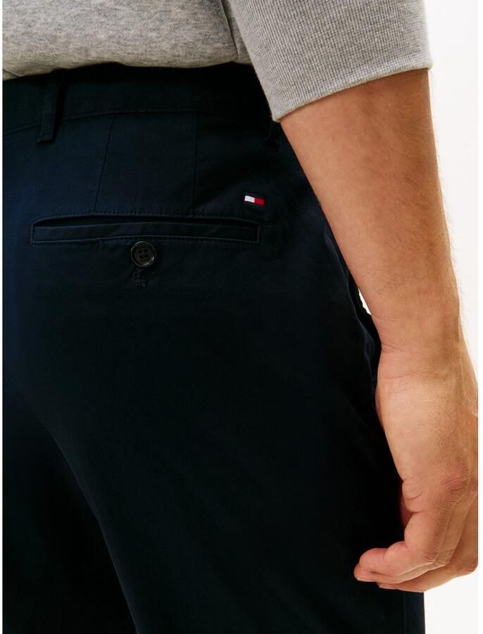 Tommy Hilfiger Chino CORE DENTON ESSENTIAL Straight Fit katoen met stretch