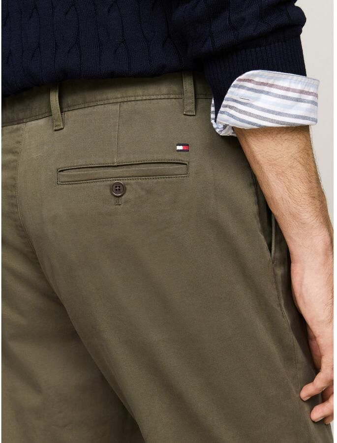 Tommy Hilfiger Regular fit chino met knoopsluiting