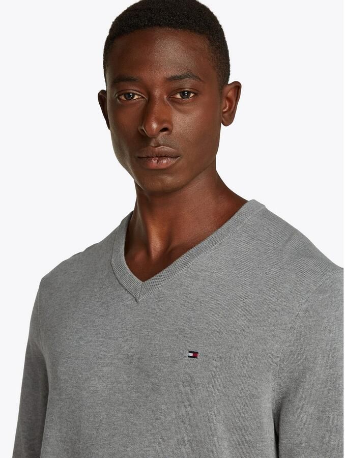 Tommy Hilfiger Gebreide trui ESSENTIAL COTTON V NECK met V-hals en borduursel - Foto 5