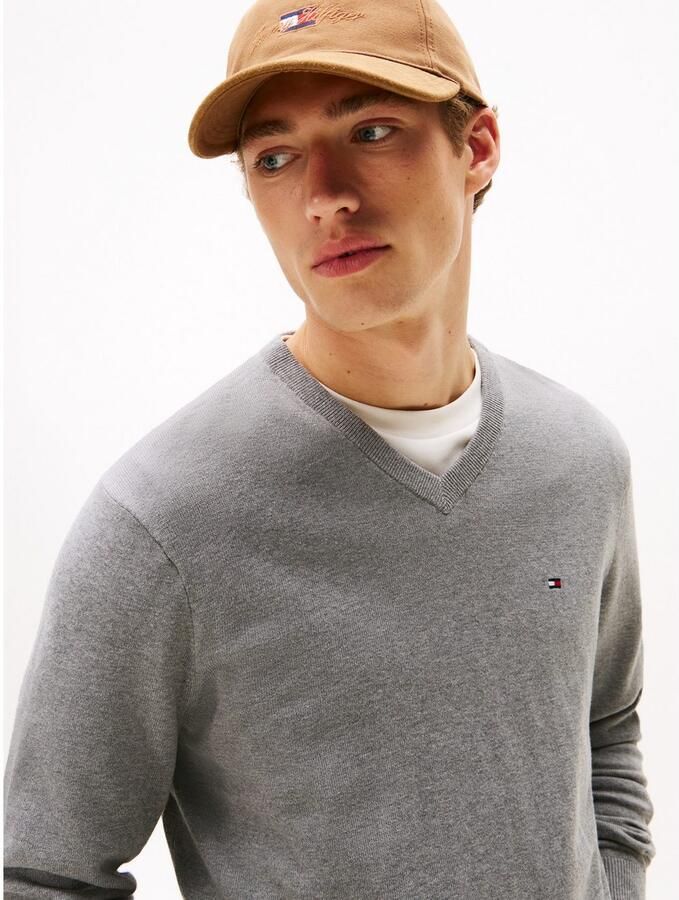 Tommy Hilfiger Gebreide trui ESSENTIAL COTTON V NECK met V-hals en borduursel - Foto 4