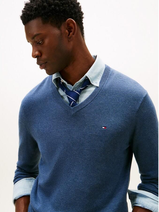 Tommy Hilfiger Gebreide trui ESSENTIAL COTTON V NECK met V-hals en borduursel - Foto 6