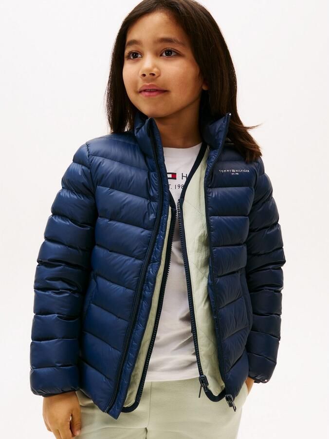Tommy Hilfiger Gewatteerde jas ESSENTIAL LIGHT DOWN JACKET voor kinderen tot 16 jaar logo print op de borst - Foto 5