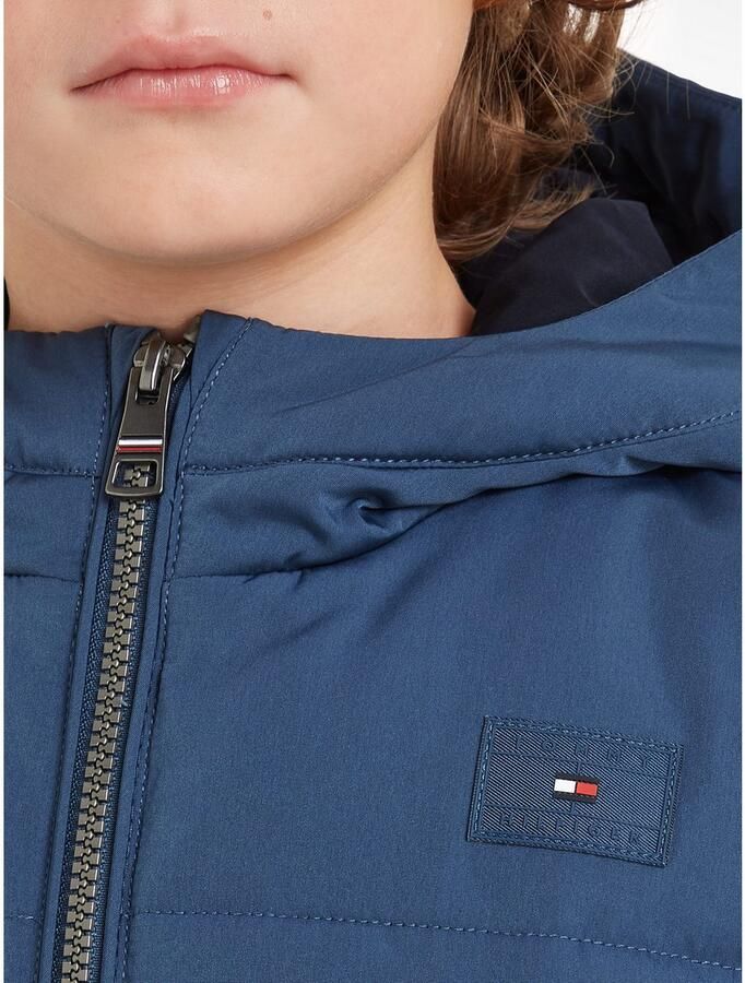 Tommy Hilfiger Gewatteerde jas MONOTYPE PADDED PUFFER JACKET Baby tot 2 jaar met capuchon elastiek aan de mouw - Foto 4