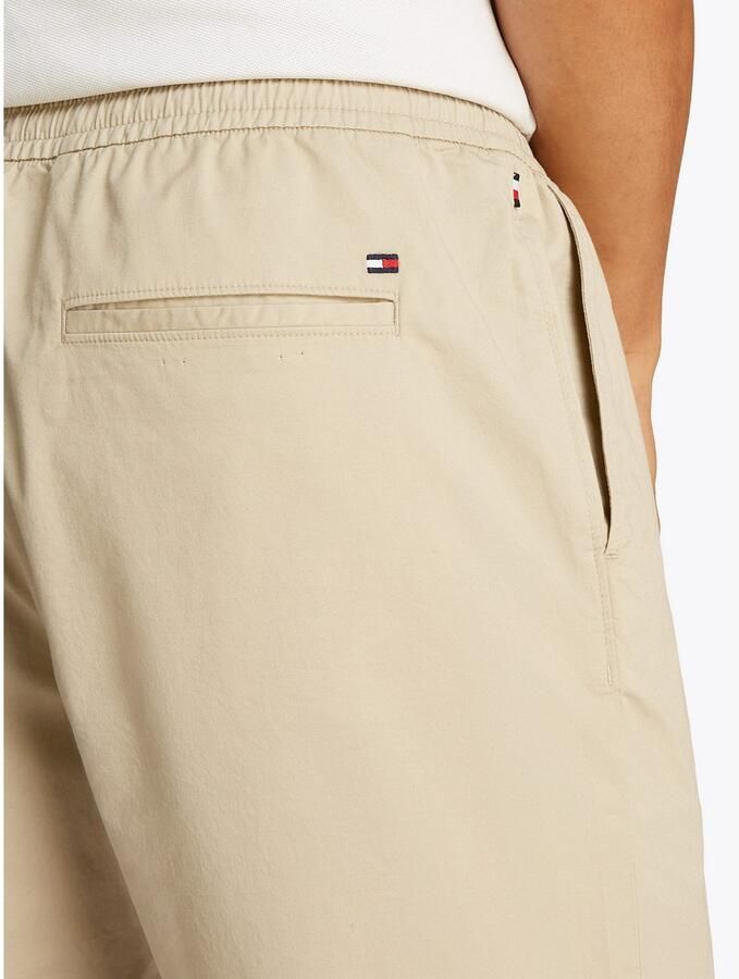 Tommy Hilfiger Regular fit korte broek van een mix van katoen en elastaan - Foto 2