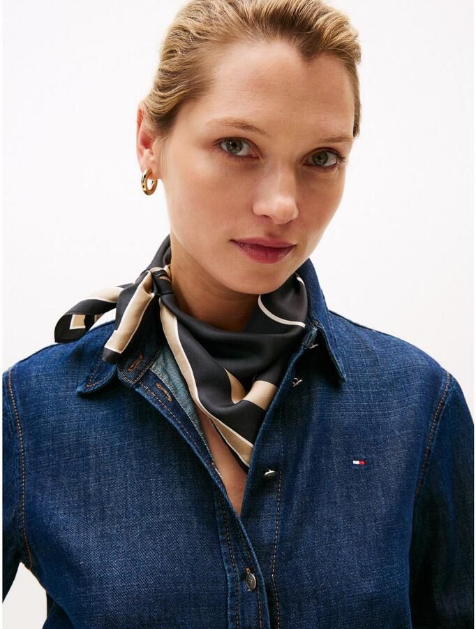 Tommy Hilfiger Sjaaltje TH HERITAGE SCRIPT SILK SCARF vierkantig van zuiver zijde met logo afmetingen 50 xs0 cm