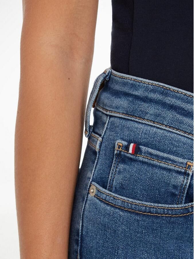 Tommy Hilfiger Skinny fit jeans COMO SKINNY RW BLACK met logo-badge - Foto 2