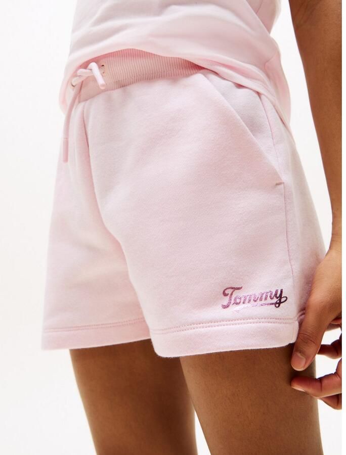 Tommy Hilfiger Sweatshort TOMMY SCRIPT SWEATSHORT voor kinderen tot 16 jaar glanzend logo opschrift