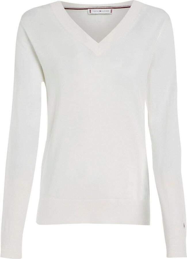 Tommy Hilfiger Trui met V-hals CO JERSEY STITCH V-NK SWEATER Contrastkleurige strepen in de hals en logo borduursel op de mouw