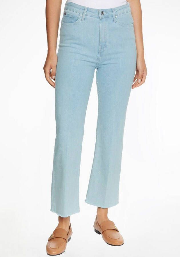 Tommy Hilfiger Wijd uitlopende jeans KICK FLARE HW C ABY met kleur-merklabel bij het kleingeldzakje