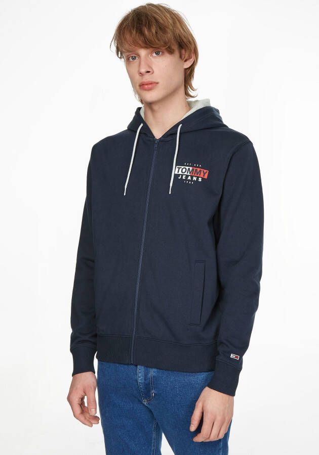 TOMMY JEANS Capuchonsweatvest TJM ENTRY FLAG ZIP THRU