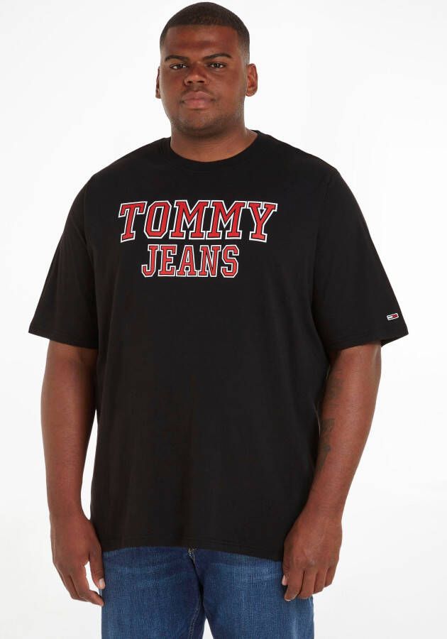 Tommy Jeans Plus T-shirt TJM PLUS ESSENTIAL TJ TEE met logoprint op borsthoogte