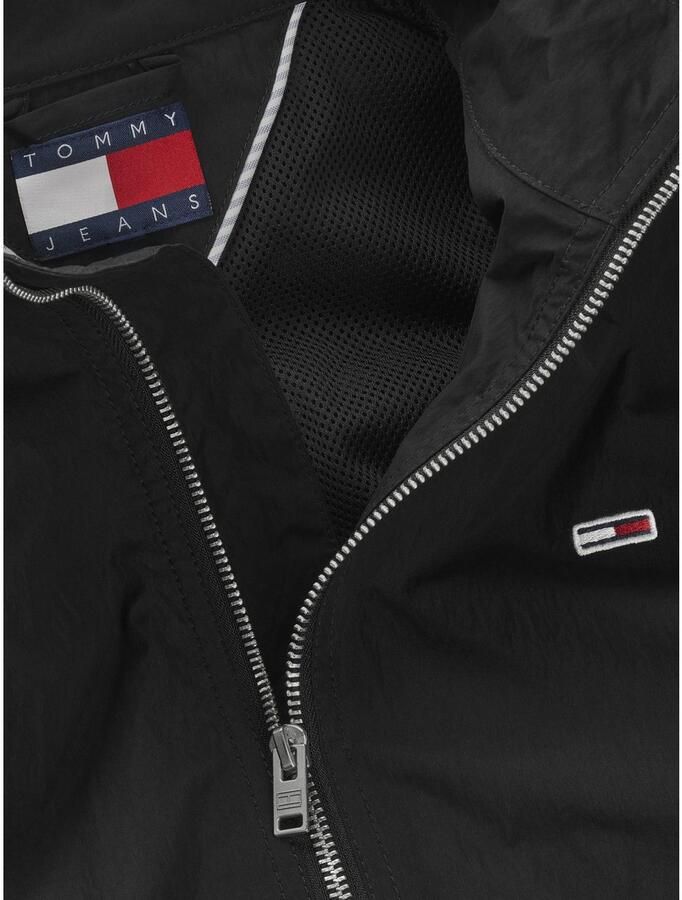Tommy Jeans Plus Allweatherjack TJM ESSENTIAL JACKET EXT in grote maten logoborduring insteekzakken