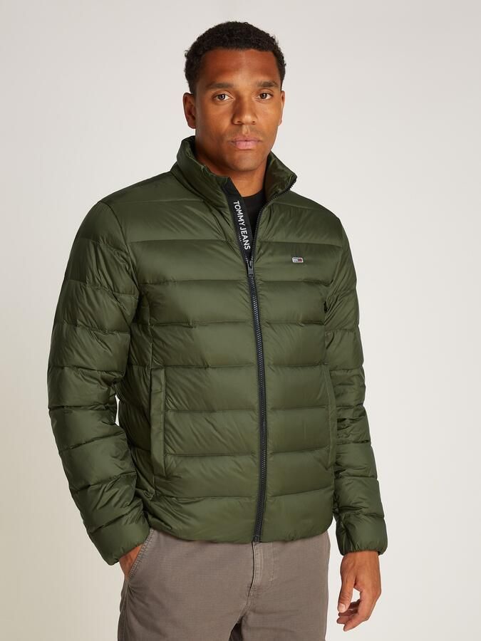 Tommy Jeans Plus Gewatteerde jas TJM LT DOWN JACKET EXT in grote maten logoborduring ritszakken - Foto 6