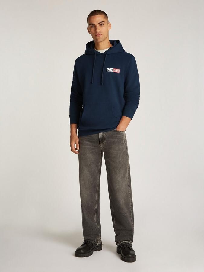 Tommy Jeans Plus Hoodie TJM REG ENTRY GRAPHIC HOODIE EXT in grote maten logoprint kangoeroezak - Foto 3