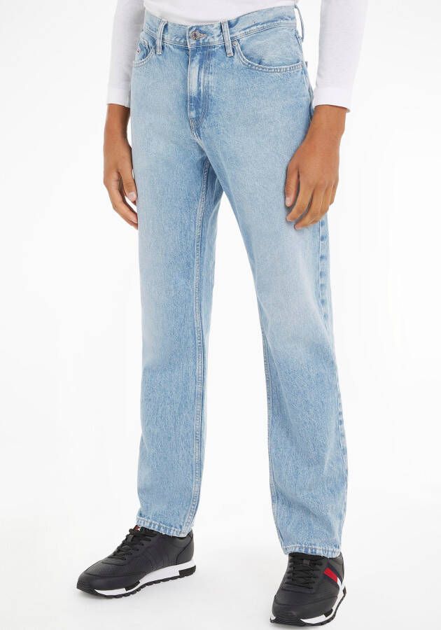TOMMY JEANS Relax fit jeans ETHAN RLXD STRGHT BG5017 met -logoborduursel (1-delig)