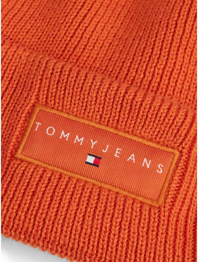 TOMMY JEANS Beanie TJM LINEAR in grof breisel met omslag