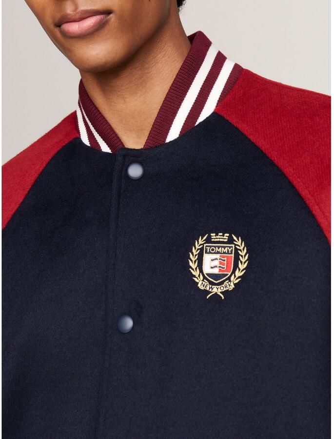 TOMMY JEANS Bomberjack TJM WOOL BLEND CREST BOMBER Color Block-ontwerp -wapen-borduursel op de borst - Foto 2