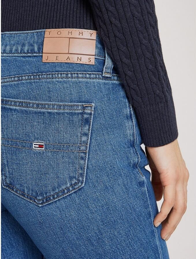 TOMMY JEANS Bootcut jeans MADDIE MD BC DH5161 met logo-badge en borduurwerk - Foto 2