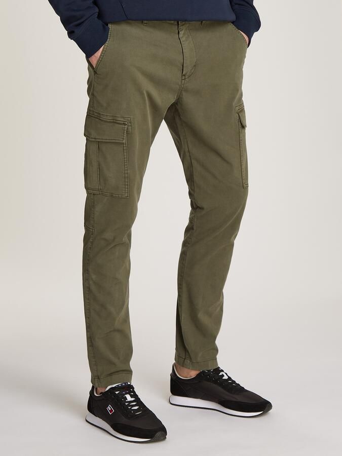 TOMMY JEANS Cargobroek TJM AUSTIN LIGHTWEIGHT CARGO met geborduurd merklogo boven de achterzak - Foto 4