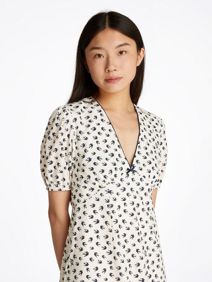 TOMMY JEANS Mini-jurk TJW SS CREPE MINI DRESS met strikdetail vogelpatroon - Foto 2