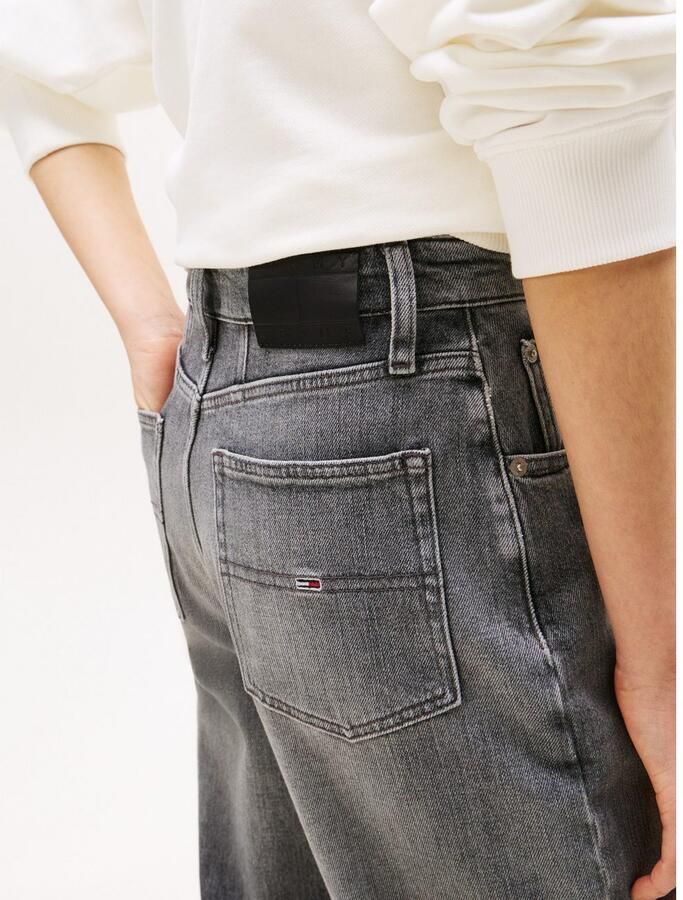 TOMMY JEANS Mom jeans MOM JEAN UH TPR met logo-borduurwerk in enkelvrije lengte