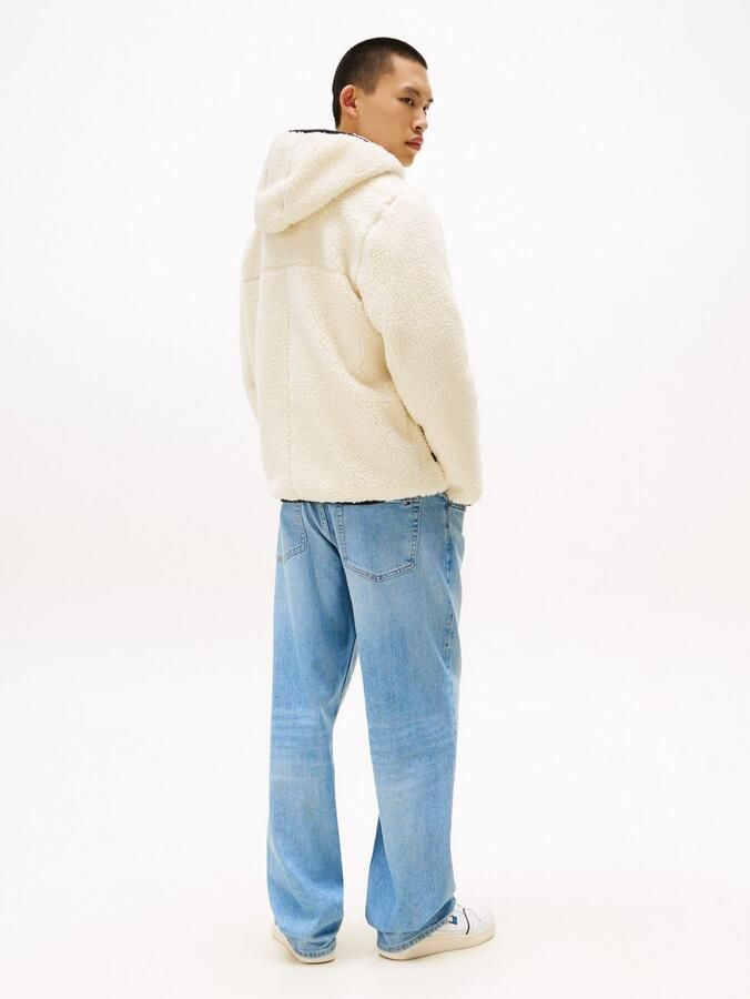 TOMMY JEANS Pluchen jack TJM REG BADGE TEDDY ZIP TRU EXT Vrijetijdsjas overgangsjas teddyjas met logopatch - Foto 10