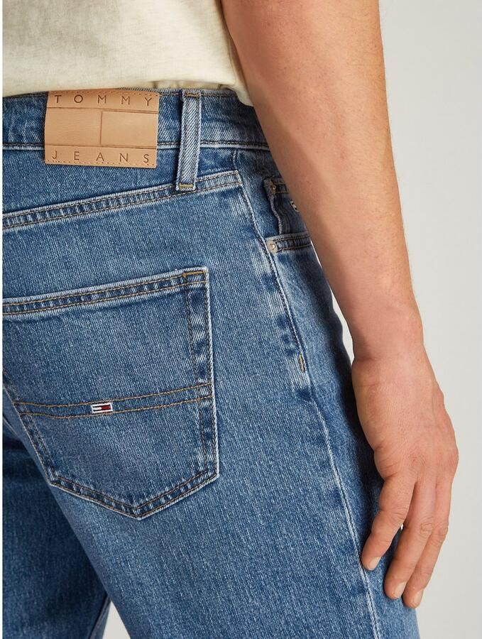 TOMMY JEANS Regular fit jeans DAD JEAN RGLR TPRD met gestempeld logo - Foto 6