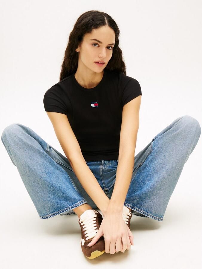 TOMMY JEANS Dames Tops & T-shirts Twj Slim Badge Rib Tee Zwart - Foto 10