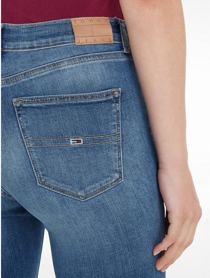 TOMMY JEANS Skinny fit Jeans SYLVIA HR SSKN CG4 met logo badge en label vlaggen - Foto 4
