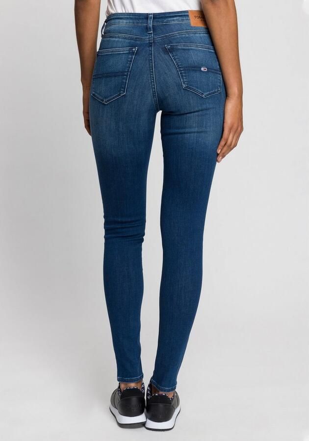 TOMMY JEANS Skinny fit jeans Nora Mid Rise Skinny Fit met -logobadge & borduursels - Foto 7