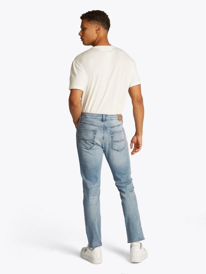 TOMMY JEANS Slim fit jeans AUSTIN SLIM TAPERED naar de enkel toe smaller wordende jeans met gemiddelde taillehoogte - Foto 8