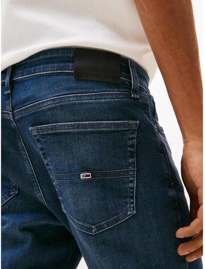 TOMMY JEANS Slim fit jeans AUSTIN SLIM TAPERED naar de enkel toe smaller wordende jeans met gemiddelde taillehoogte