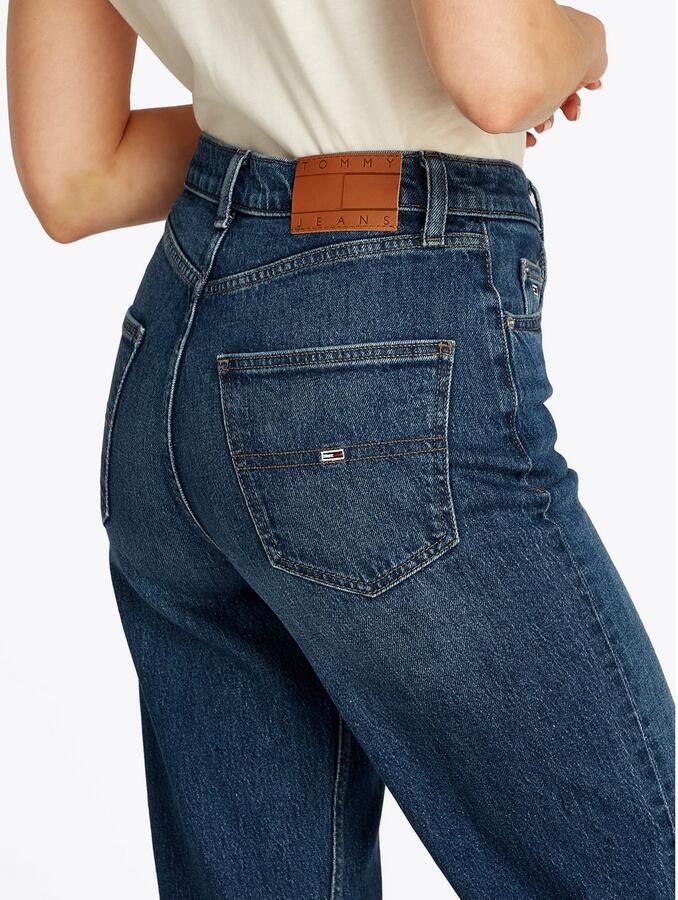 Tommy Jeans Straight fit jeans in 5-pocketmodel model 'LAYLA'
