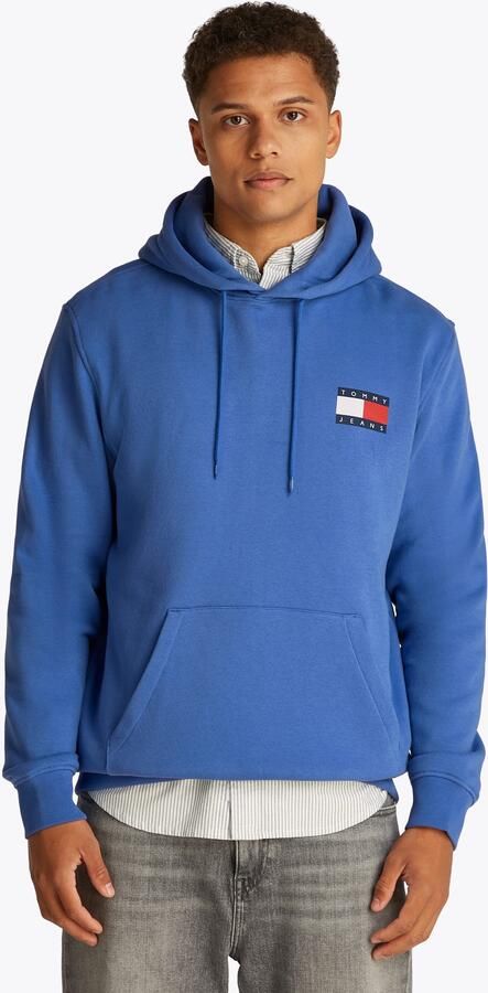 TOMMY JEANS Sweatshirt TJM REG ESSENTIAL FLAG HOOD EXT met bedrukte merklogo op borsthoogte - Foto 6