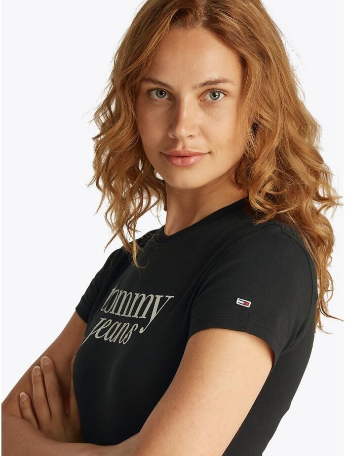 Tommy Jeans Curve Shirt met ronde hals Shirt TJW SLIM ESSENTIAL in grote maten logoprint op borsthoogte met logoborduring