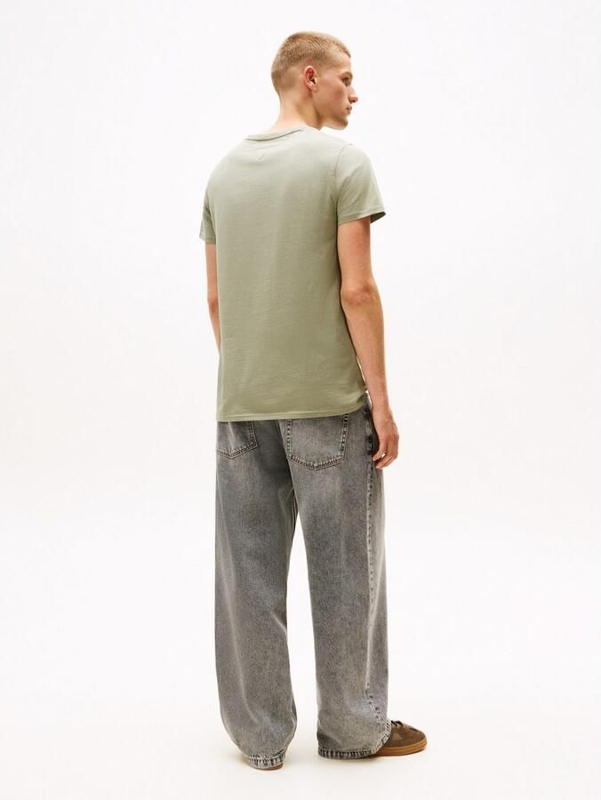 TOMMY JEANS T-shirt TJM ESSENTIAL SOLID TEE met ronde hals en subtiele logo-vlag - Foto 4