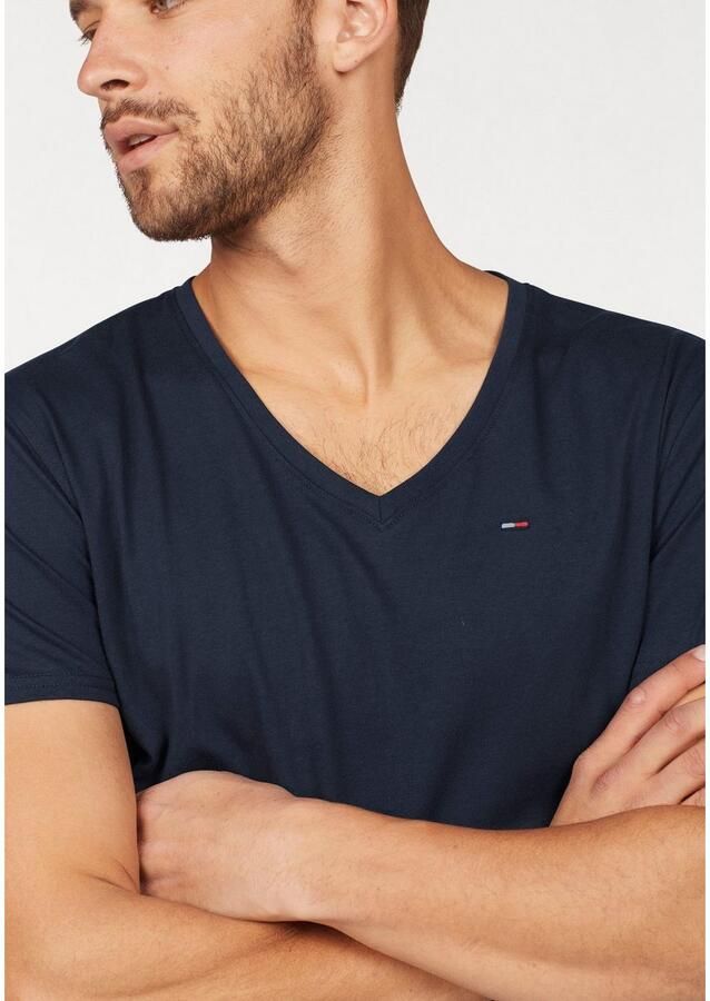 TOMMY JEANS T-shirt TJM ORIGINAL JERSEY V NECK TEE met v-hals en subtiele logo-vlag - Foto 5