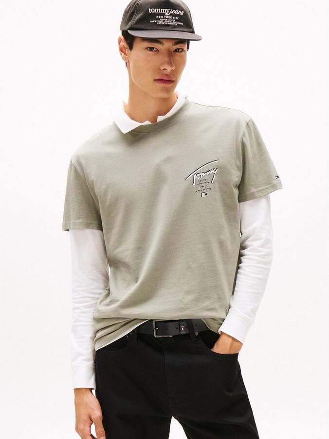 TOMMY JEANS T-shirt TJM SIGN CITY TEE EXT Ronde hals regular fit grote rugprint