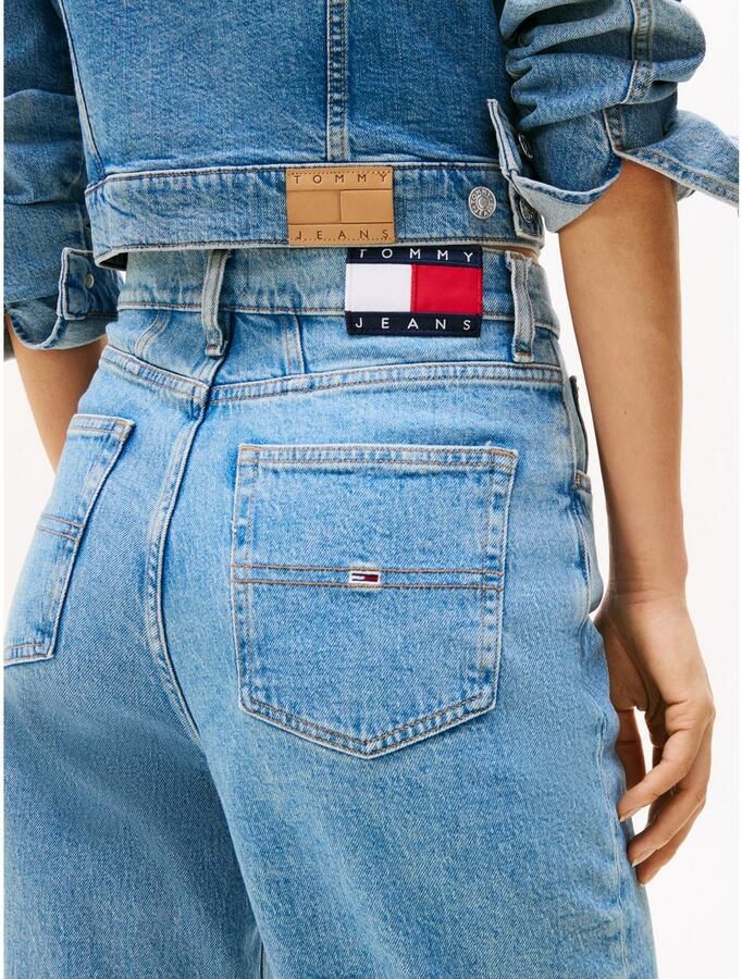 TOMMY JEANS Tapered jeans High waist Mom-Jeans Tapered Met Tommy Hilfiger logo-vlag op de achterzak - Foto 4