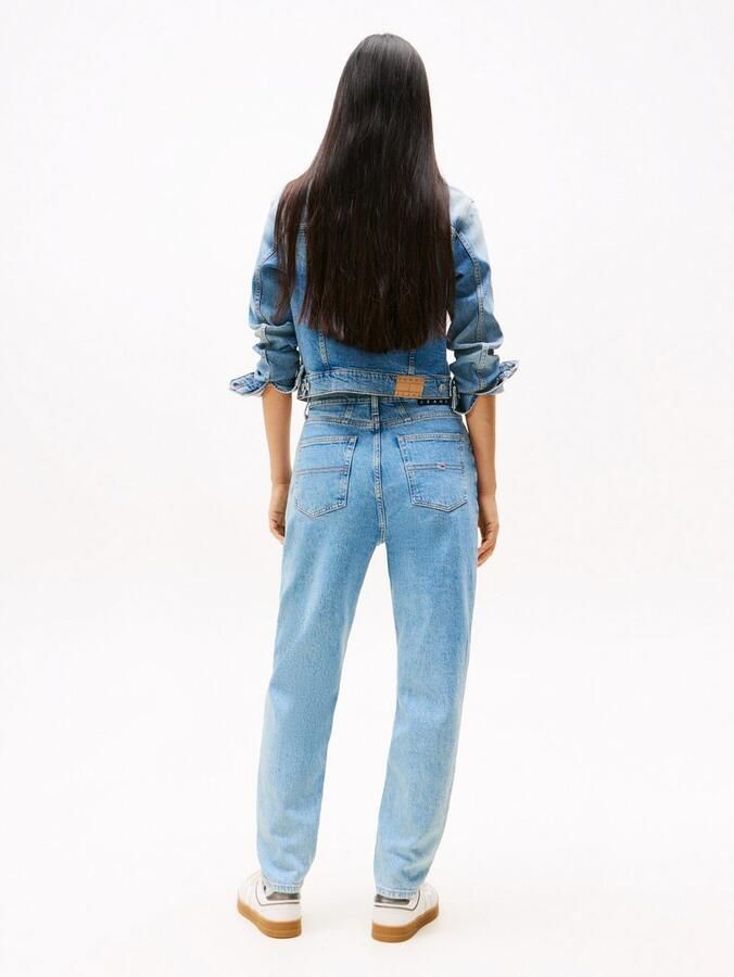 TOMMY JEANS Tapered jeans High waist Mom-Jeans Tapered Met Tommy Hilfiger logo-vlag op de achterzak - Foto 3