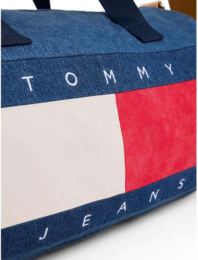 TOMMY JEANS Weekendtas TJM ARCHIVE DENIM DUFFLE unisex reistas vrijetijdstas met opvallende logovlag