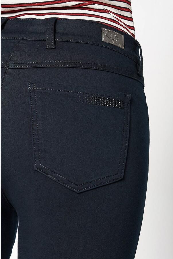 TONI Skinnybroek TO BE LOVED met kleine glinsterende steentjes op de zak - Foto 1