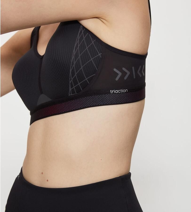 Triaction by Triumph Sport-bh CARDIO CLOUD P de lichtste sportbeha van de wereld
