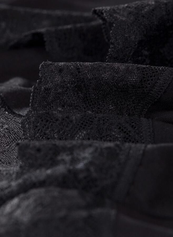 Trigema Hemd met spaghettibandjes en kant (1 stuk)