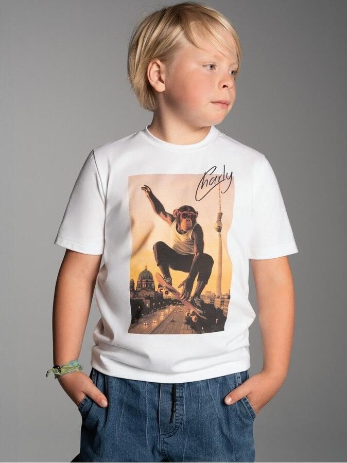 Trigema T-shirt T-Shirt Affe Charly Skateboard (1-delig)