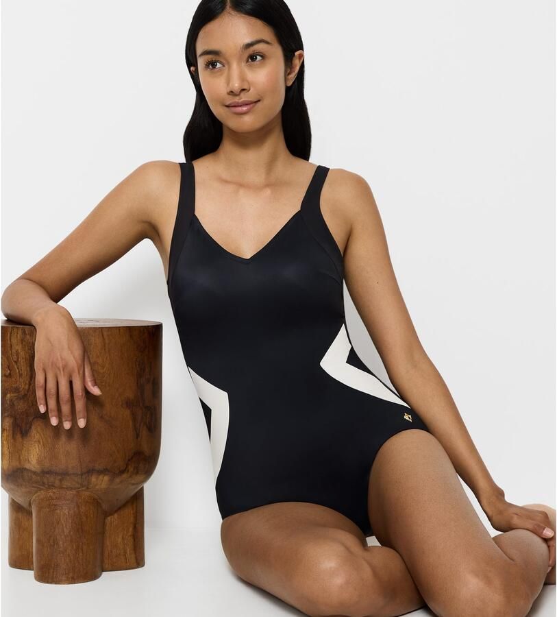 Triumph Badpak Summer Allure OP V-hals moderne print