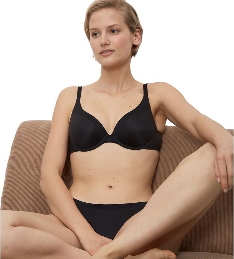 Triumph Beugel-bh Body Make-Up Soft Touch lichte vulling zacht met cup naadloos voorgevormd (1-delig)